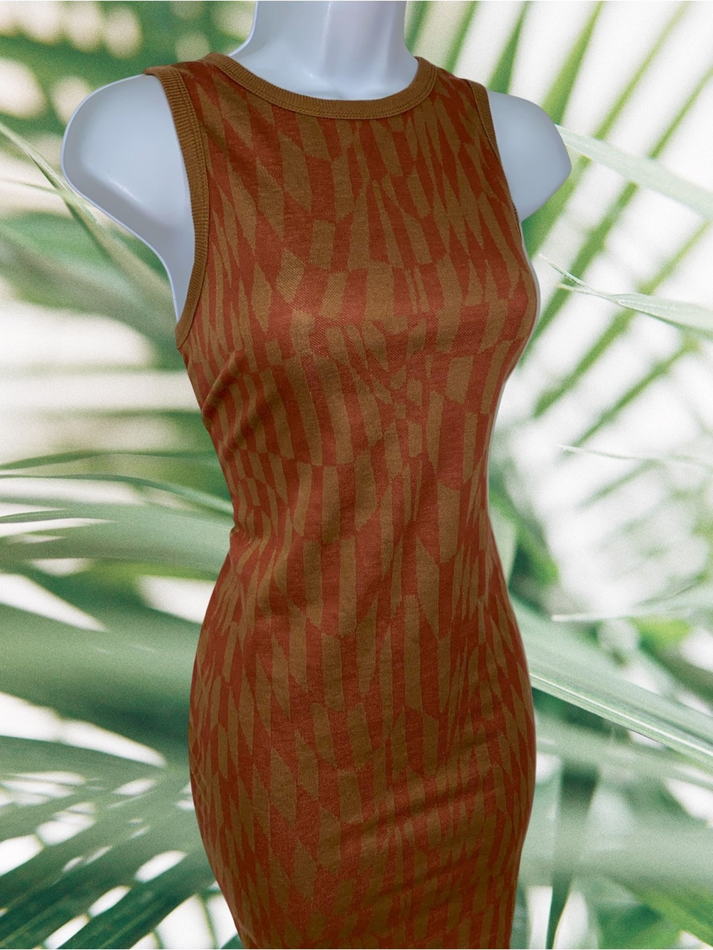 No Boundaries Rust and Brown Patterned Sleeveless Mini Dress, Size Large